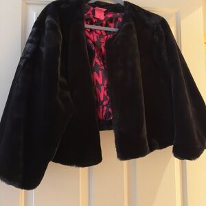 Betsey Johnson Torrid Black Faux Fur Cape - Torrid Size 3